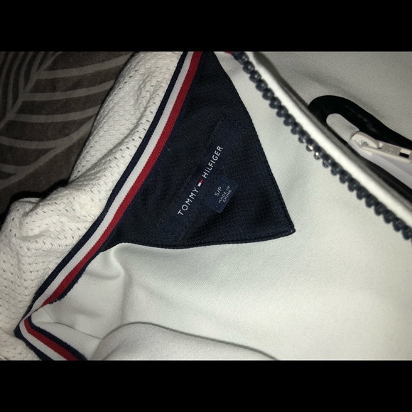 tommy hilfiger sweatshirt - Picture 2 of 4